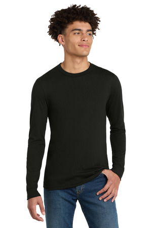 District ® Perfect Tri ® Long Sleeve Tee . DM132 — Black