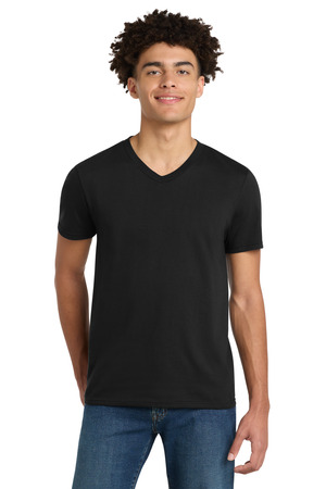 District ® Very Important Tee ® V-Neck. DT6500 — Black